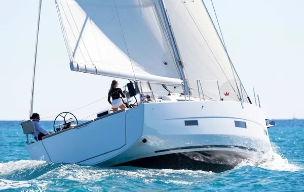Dufour 430 Grand Large - Boatscribe.com