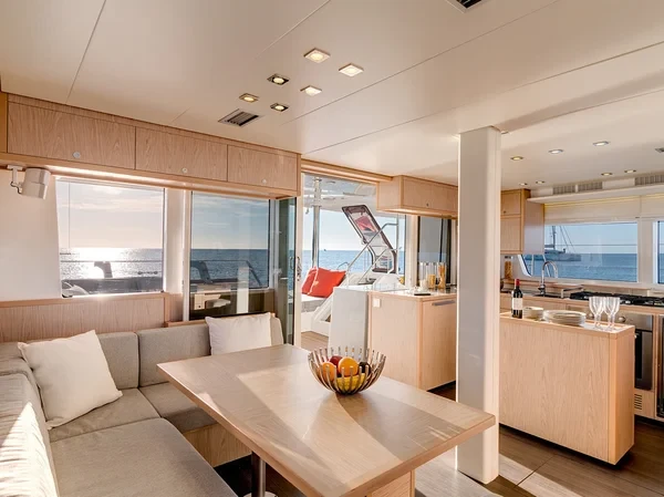 Lagoon 52 F - Boatscribe.com