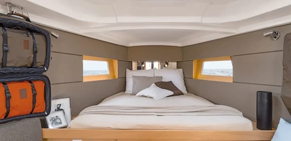 Oceanis 38.1 - Boatscribe.com