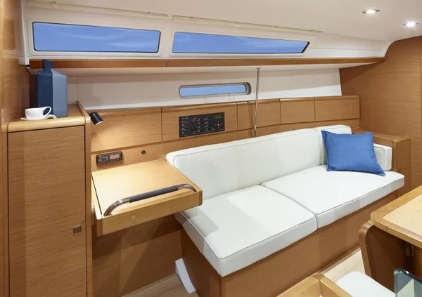 Sun Odyssey 389 - Boatscribe.com