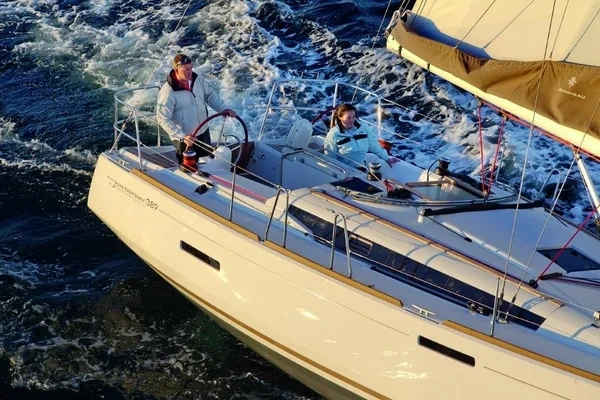Sun Odyssey 389 - Boatscribe.com