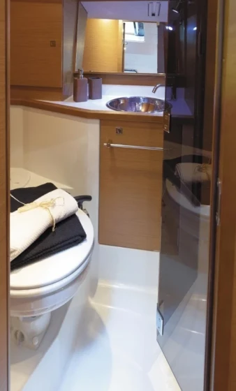 Sun Odyssey 389 - Boatscribe.com