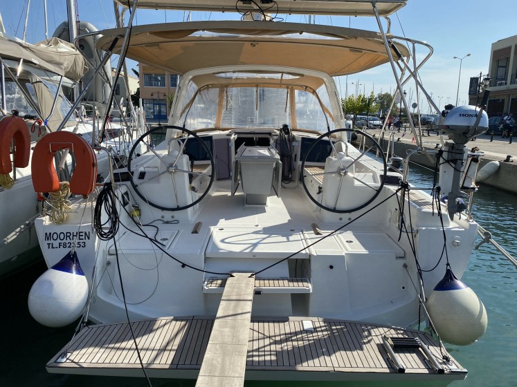 Oceanis 41.1 - Boatscribe.com