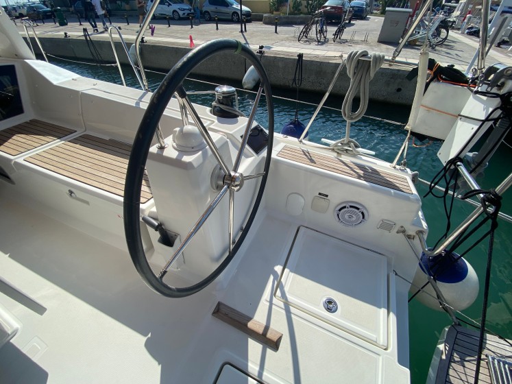 Oceanis 41.1 - Boatscribe.com