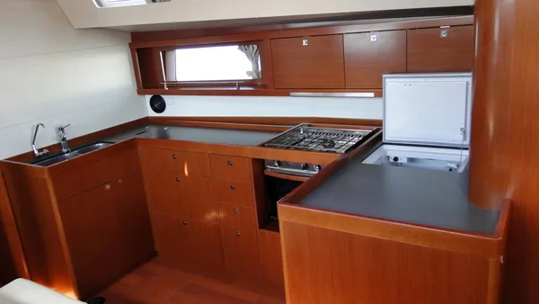 Oceanis 48 - Boatscribe.com