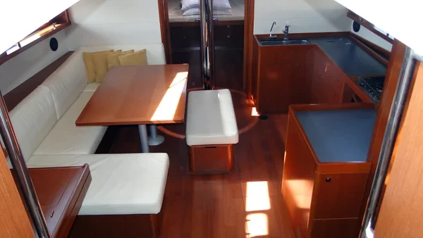 Oceanis 48 - Boatscribe.com