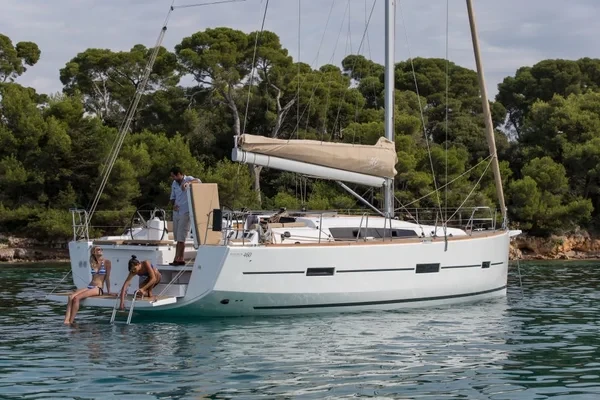 Dufour 460 GL - Boatscribe.com