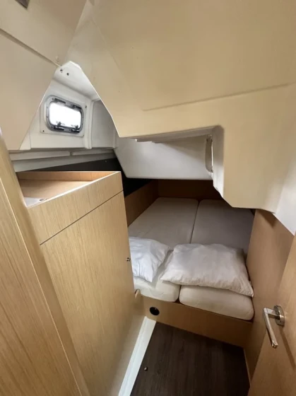 Oceanis 38.1 - Boatscribe.com