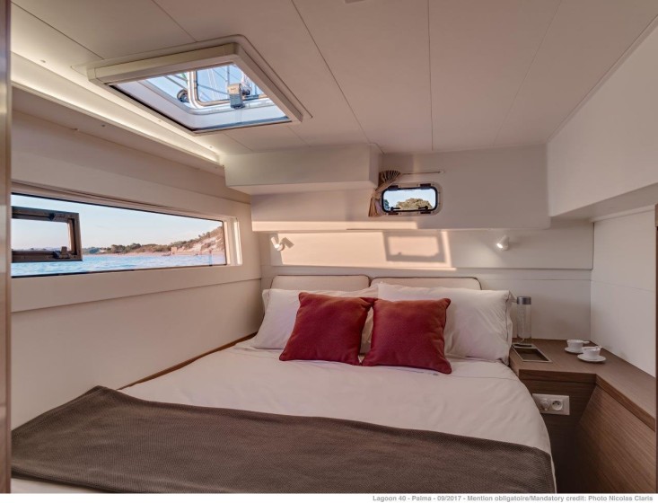 Lagoon 40 - Boatscribe.com