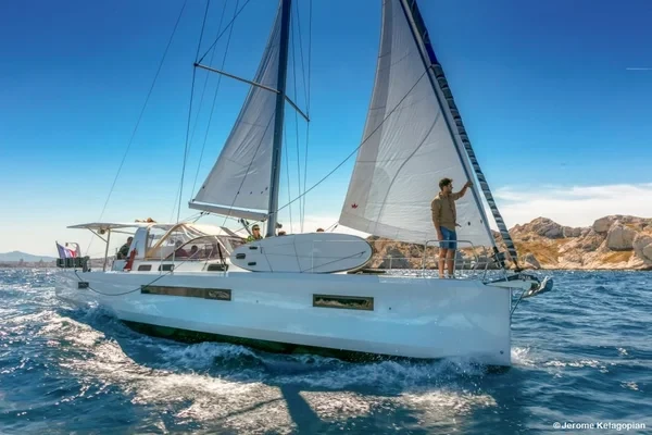 Sun Loft 47 - Boatscribe.com