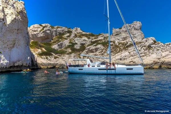 Sun Loft 47 - Boatscribe.com