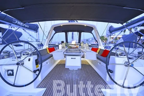 Oceanis 45 - Boatscribe.com