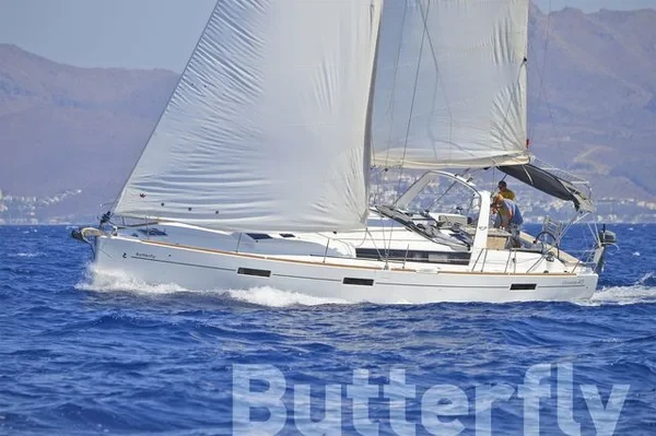 Oceanis 45 - Boatscribe.com