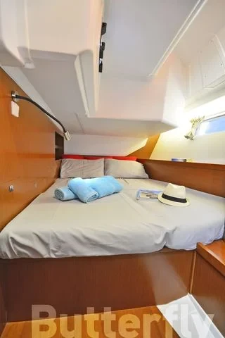 Oceanis 45 - Boatscribe.com