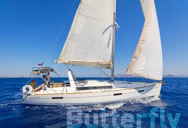 Oceanis 45 - Boatscribe.com