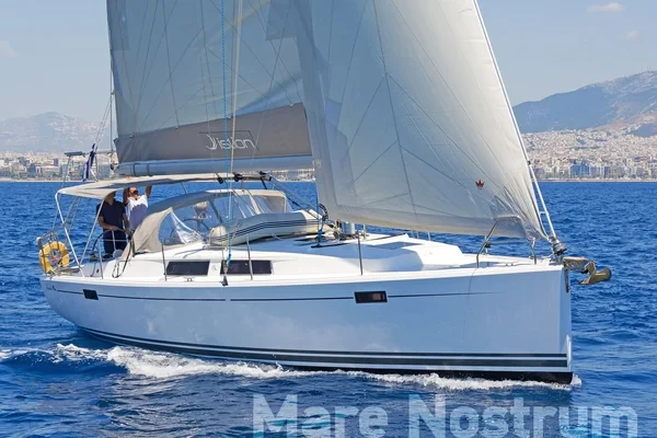 Hanse 385 - Boatscribe.com