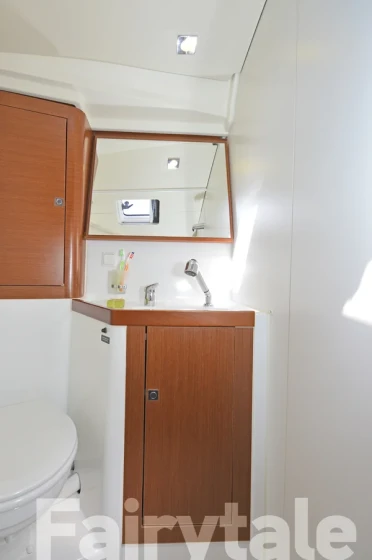 Oceanis 41 - Boatscribe.com
