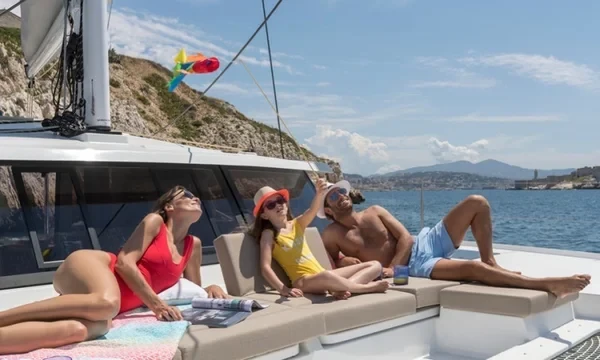 Astrea 42 - Boatscribe.com