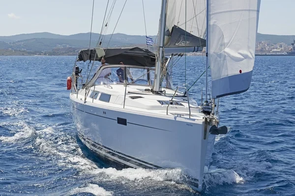 Hanse 415 - Boatscribe.com