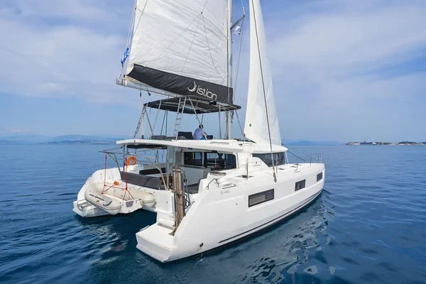 Lagoon 46 - Boatscribe.com
