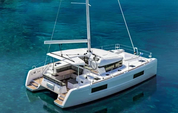 Lagoon 40 - Boatscribe.com