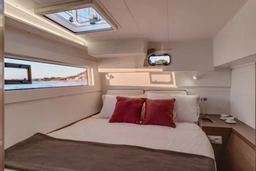 Lagoon 40 - Boatscribe.com