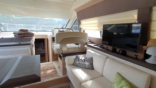 Monte Carlo 5 - Boatscribe.com