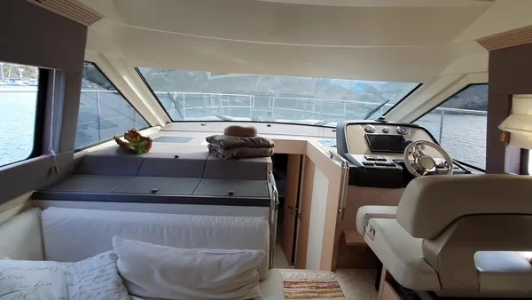 Monte Carlo 5 - Boatscribe.com