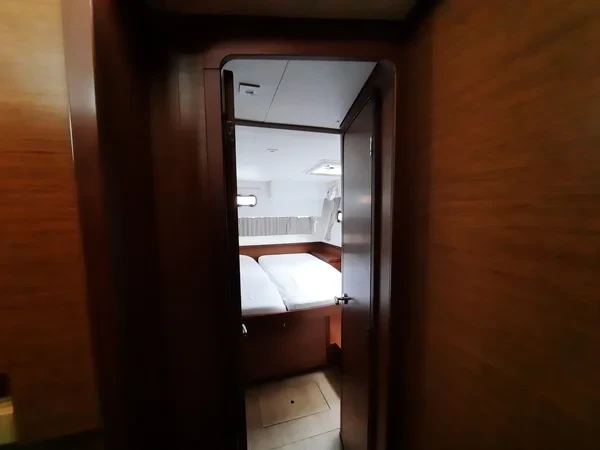 Lagoon 42 - Boatscribe.com