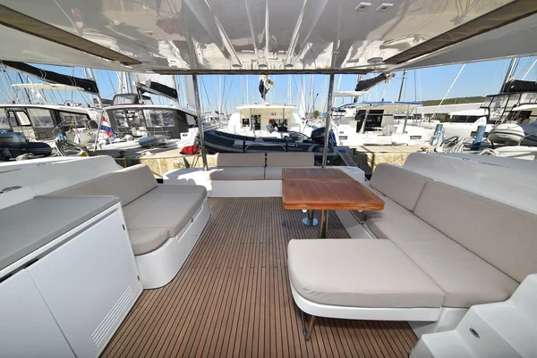 Lagoon 50 - Boatscribe.com