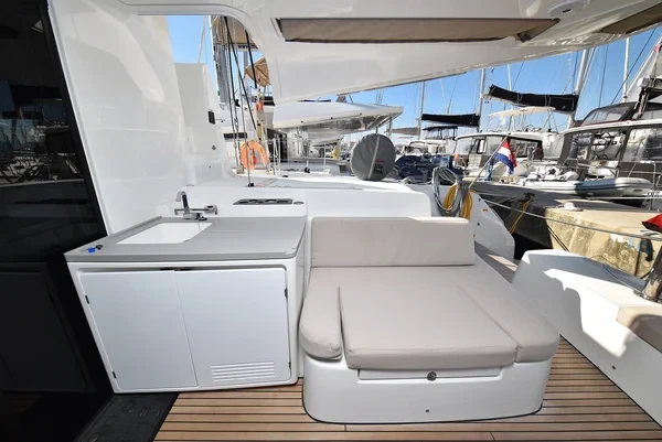 Lagoon 50 - Boatscribe.com