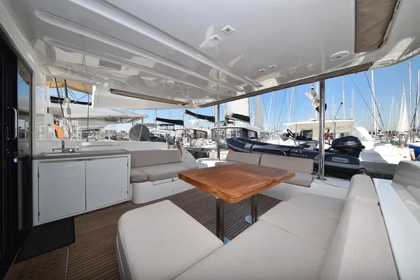 Lagoon 50 - Boatscribe.com