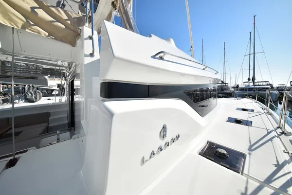 Lagoon 50 - Boatscribe.com