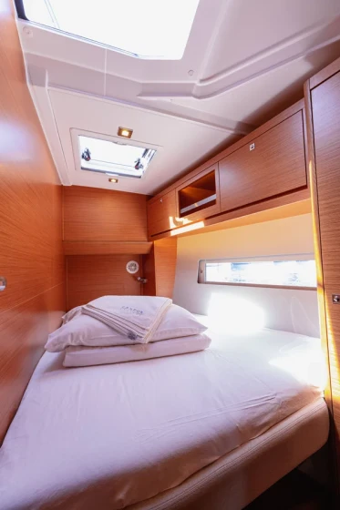 Dufour 470 - Boatscribe.com