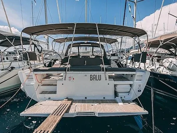 Dufour 470 - Boatscribe.com