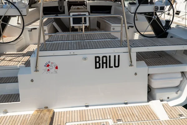 Dufour 470 - Boatscribe.com