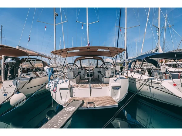Sun Odyssey 519 - Boatscribe.com