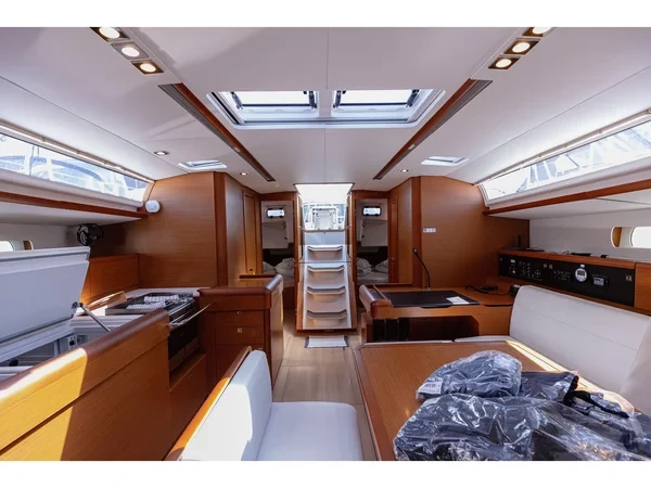 Sun Odyssey 519 - Boatscribe.com