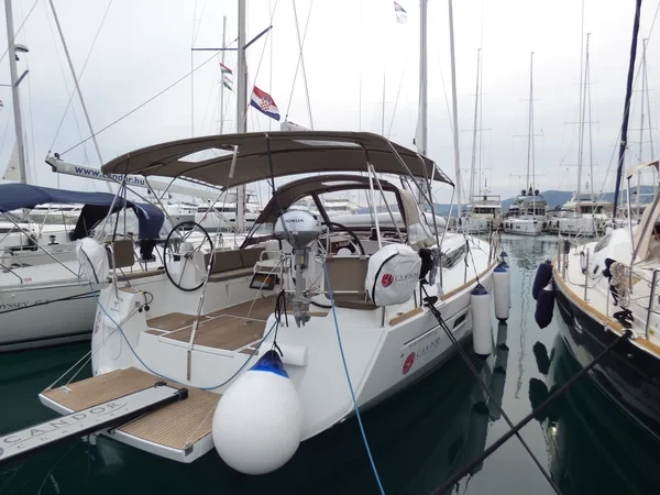 Sun Odyssey 519 - Boatscribe.com
