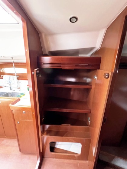 Oceanis 46 - Boatscribe.com