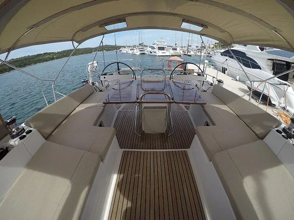 Jeanneau 57 - Boatscribe.com