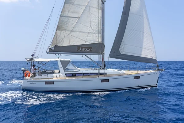 Oceanis 48 - Boatscribe.com