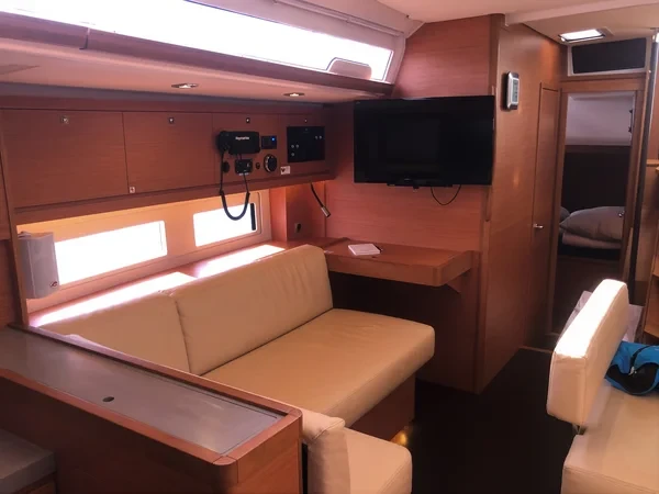 Dufour 530 - Boatscribe.com