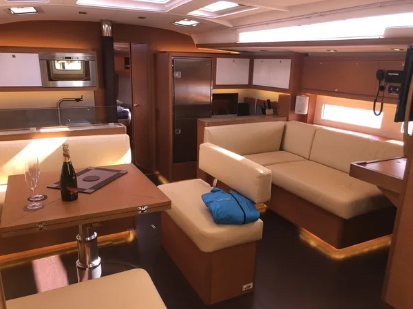Dufour 530 - Boatscribe.com