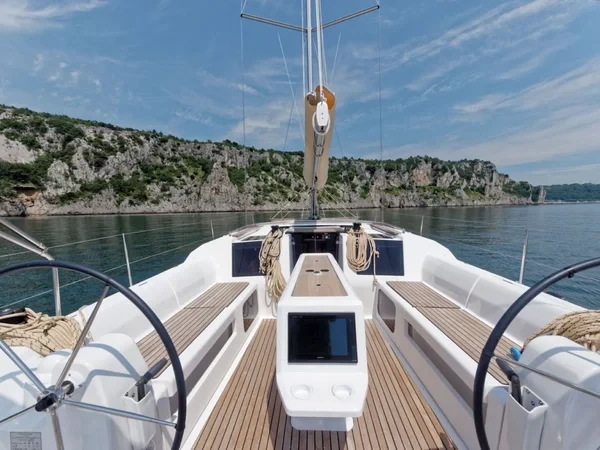 Dufour 412 GL - Boatscribe.com