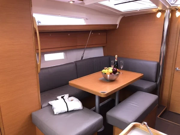 Dufour 412 GL - Boatscribe.com