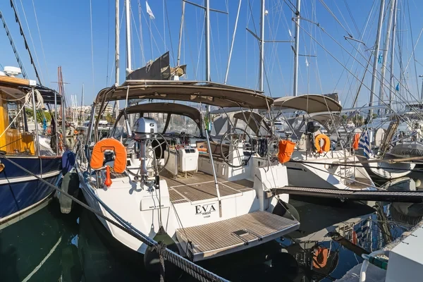 Sun Odyssey 519 - Boatscribe.com