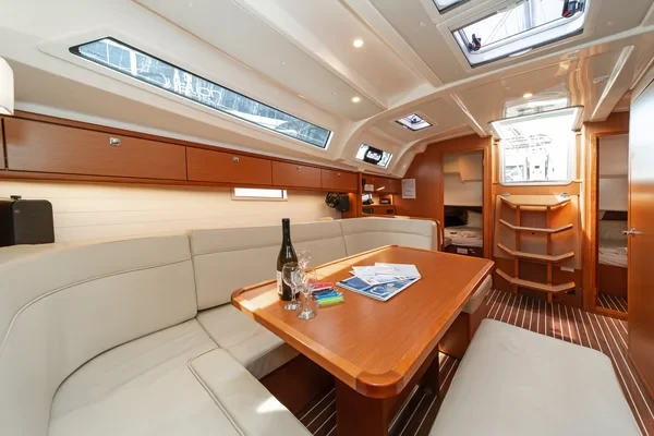 Bavaria 41 Cruiser - Boatscribe.com