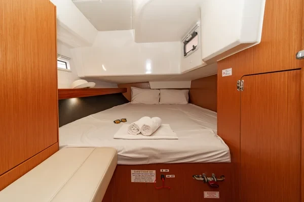 Bavaria 41 Cruiser - Boatscribe.com