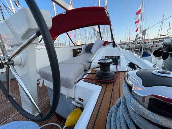 Oceanis 46.1 - Boatscribe.com